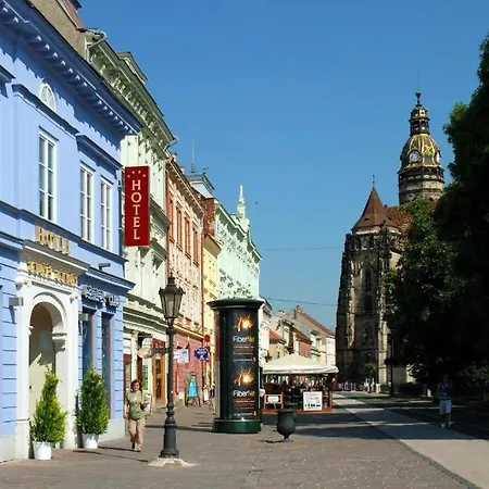 Ar Golden House Hotel