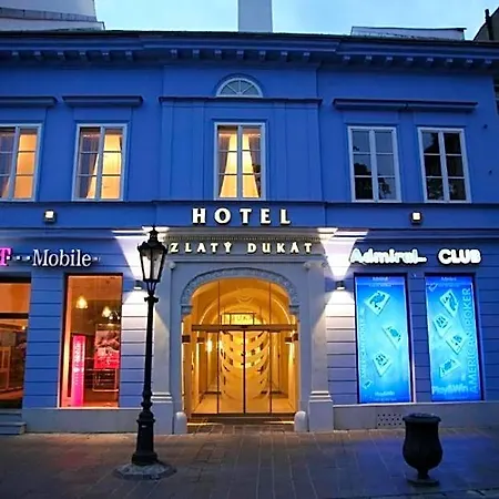 Ar Golden House 酒店